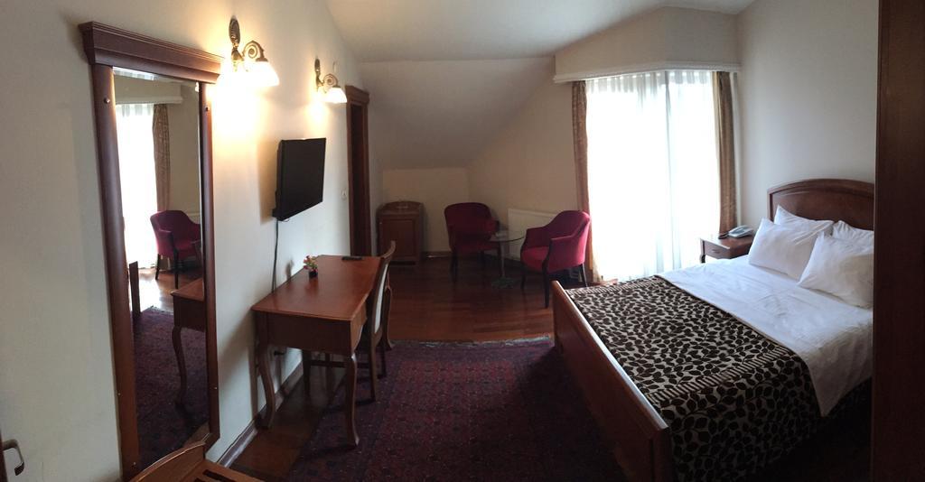 Florya Konagi Hotel Istanboel Buitenkant foto