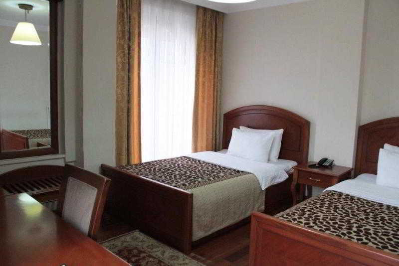 Florya Konagi Hotel Istanboel Buitenkant foto