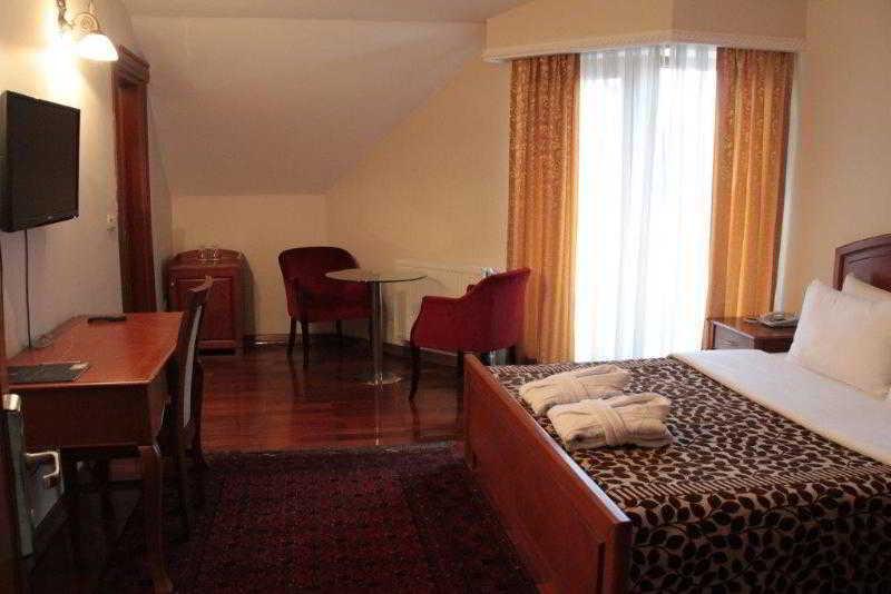 Florya Konagi Hotel Istanboel Buitenkant foto